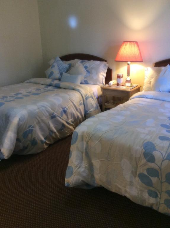 Palace Inn Motel Sarnia Esterno foto